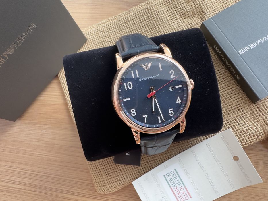 Ceas Emporio Armani barbatesc nou exceptional curea de piele AR11135