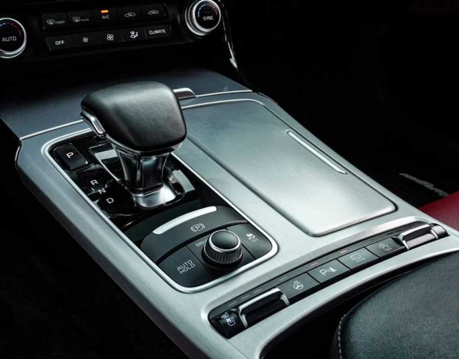 Kia Stinger GT in Garantie pana in 2027, 4x4 automat 2.2 Diesel