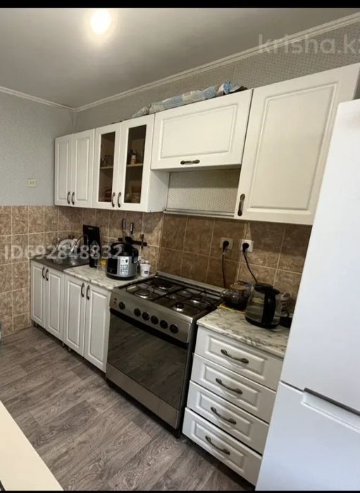 Продам кухню с раковиной