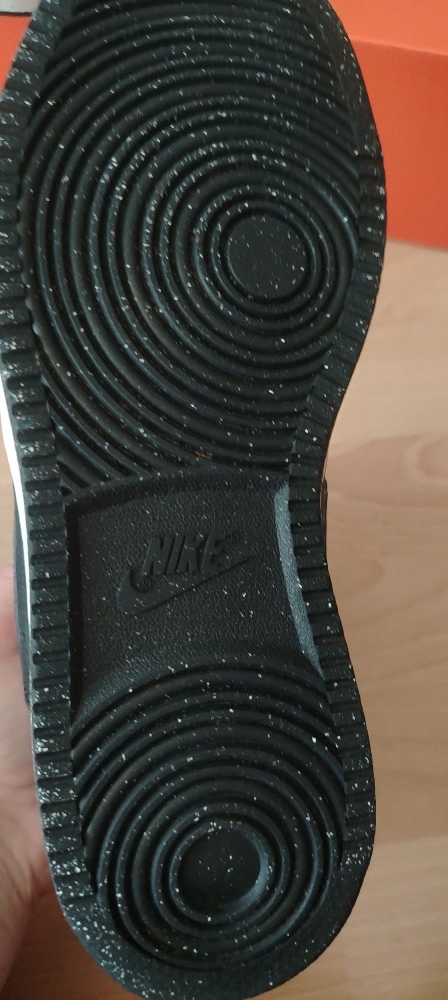 Маратонки Nike 43 номер