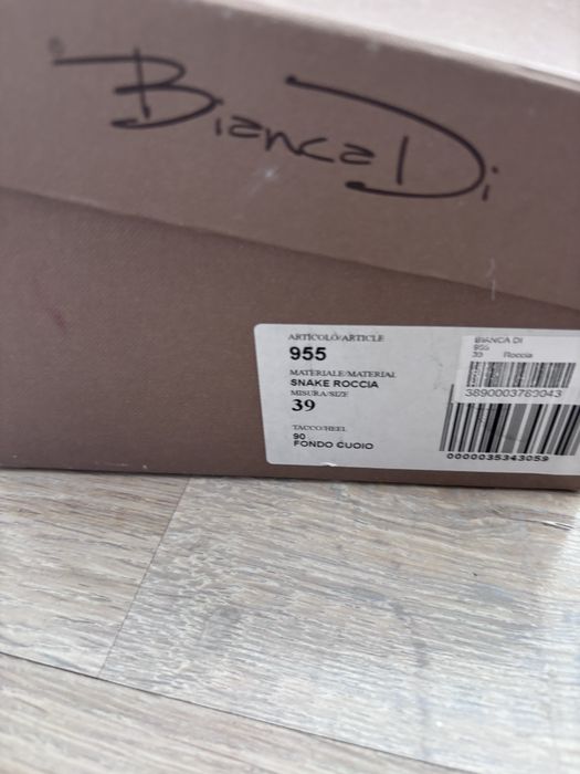 Bianca Di обувки