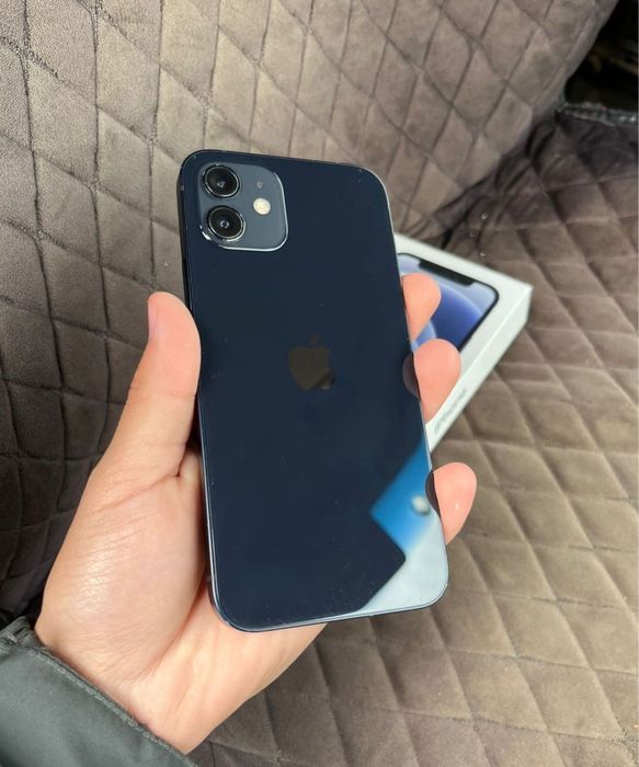 Айфон 12 в идеальном состояний !