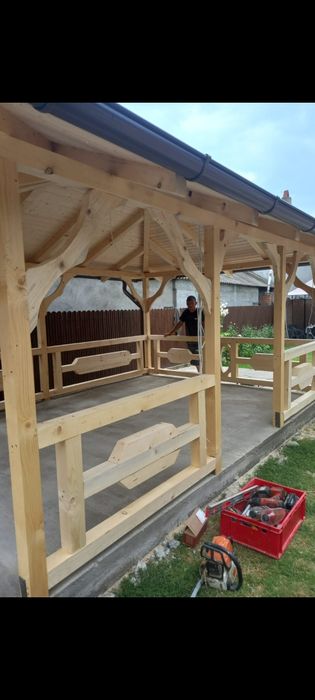 Foisoare din lemn, terase si case din lemn