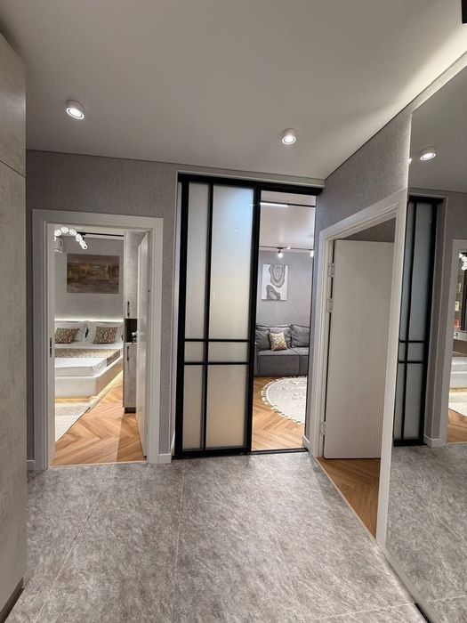 Срочно продается 2в3 ком квартира, ор-р: рядом метро Ташкент, 60 м²