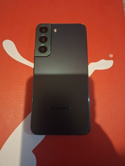 Vând Samsung Galaxy S22
