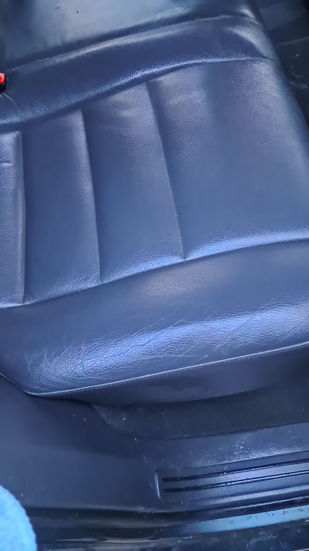 Detailing interior auto și mochete ,covoare chiar la tine acasă.