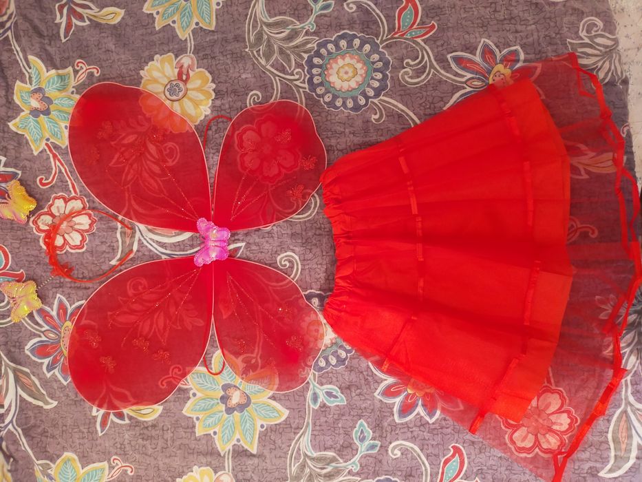 новогодный киімдер прокатқа беріледі