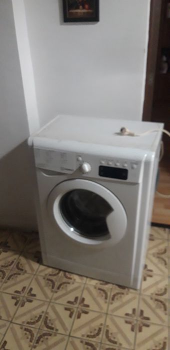 Vand masina de spalat indesit