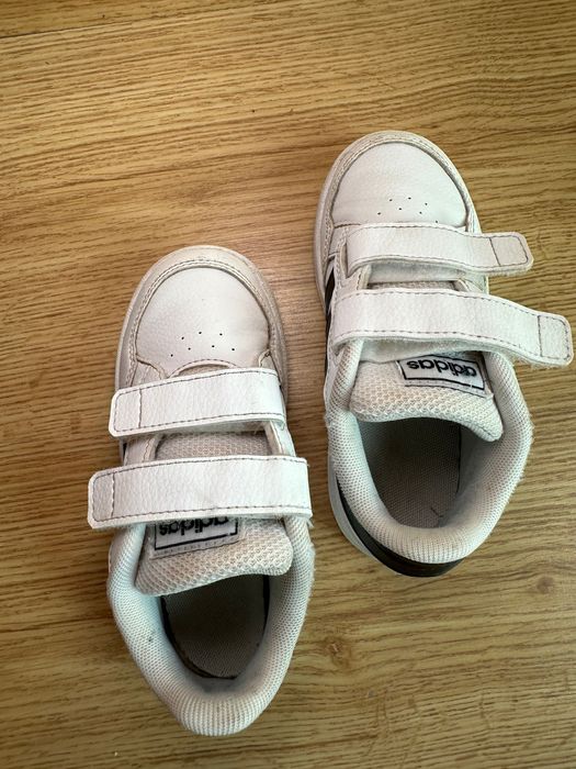 Детски маратонки Adidas – номер 26