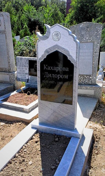 Памятники из мрамора и гранита