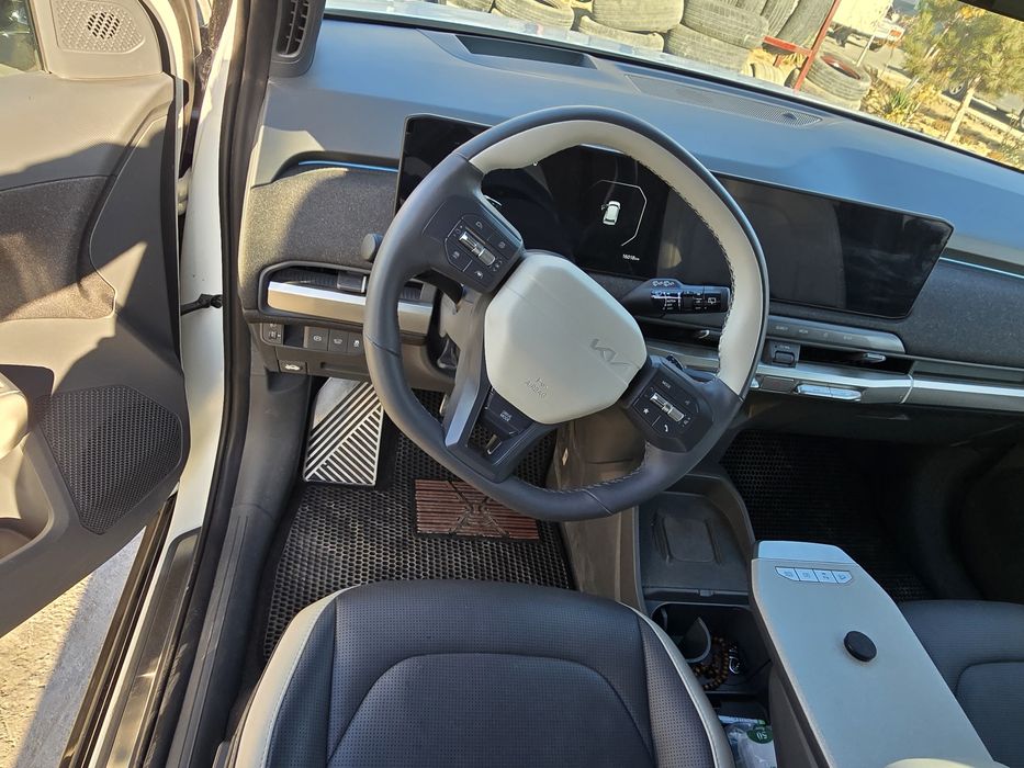 KIA EV3 GT 2025 yil elektramabil full pazitsia sotiladi