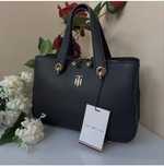 Tommy Hilfiger чисто нова чанта с етикет