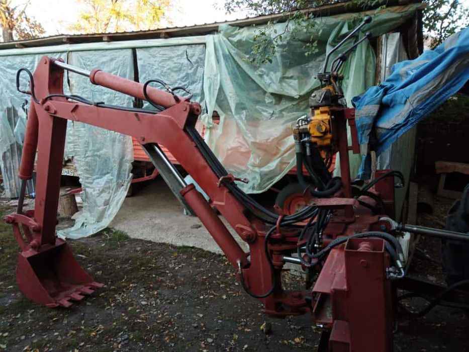 Brat retroescavator cu prindere in 3 puncte pentru tractor NOU