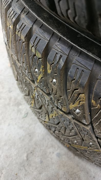 Шины зимние шипованные