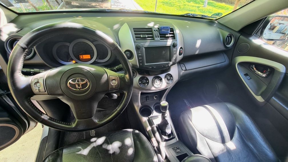 Toyta RAV4 в отлично състояние