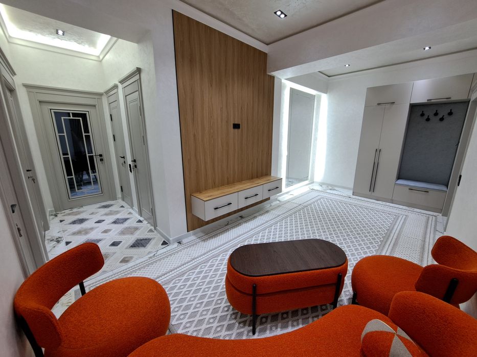 2 xonali lux kvartira sotiladi