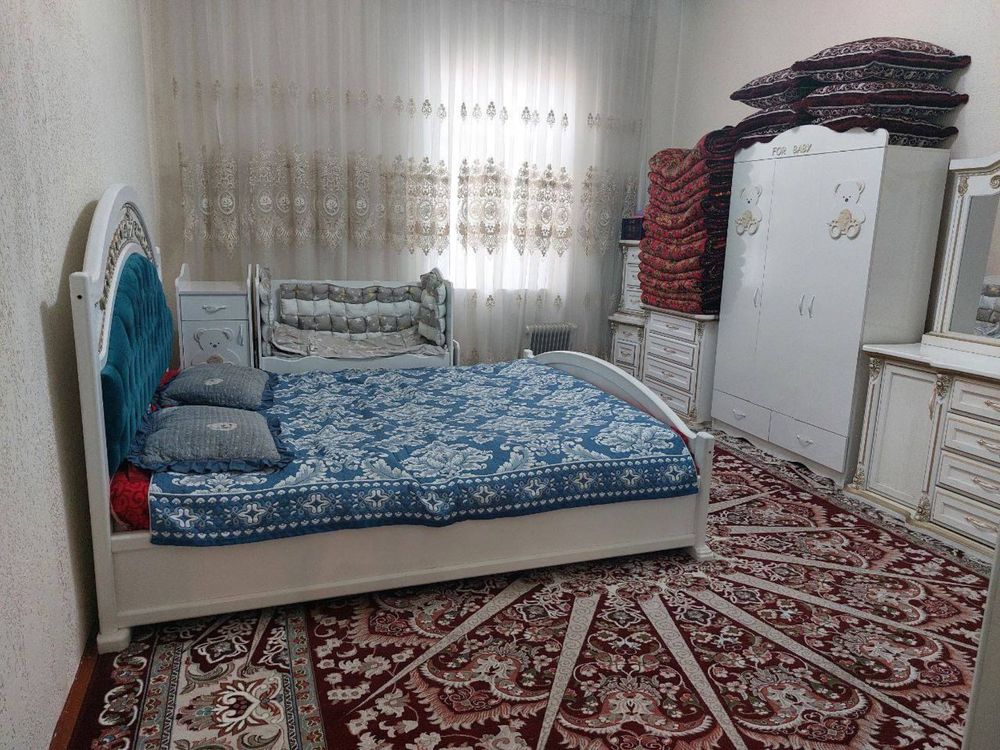 Hovli sotiladi (продаётся участок)