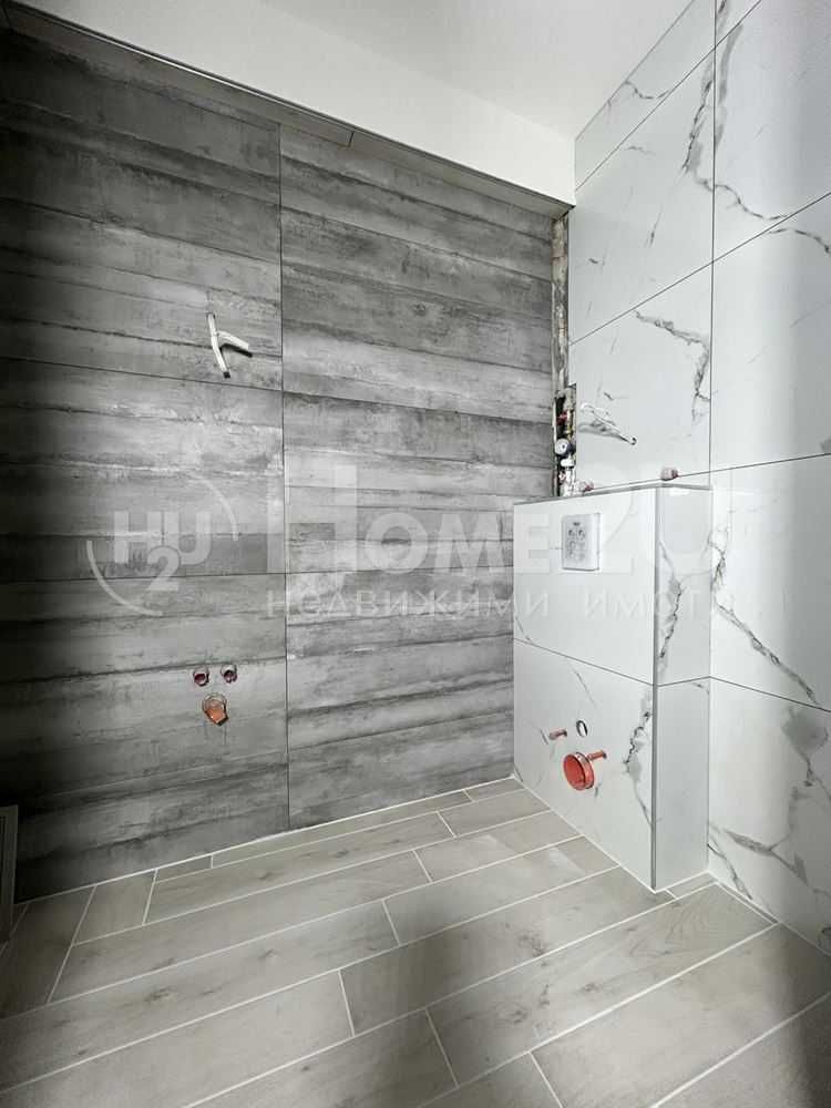 Продава се Тристаен апартамент в Варна, Център - 77 кв.м за 3077 €/кв.м - Снимка #4