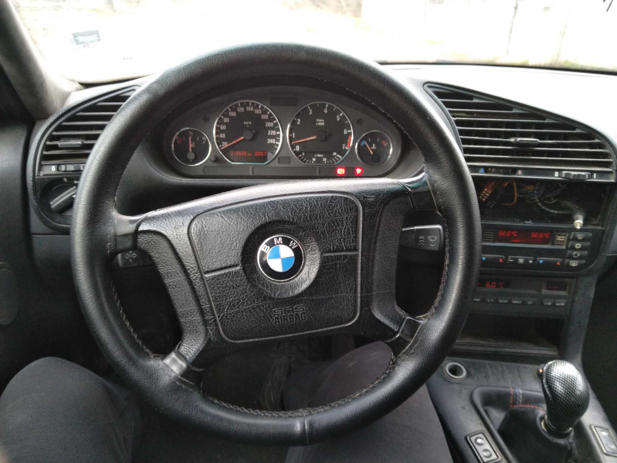 Bmw e36 320 i M50 B20 на части