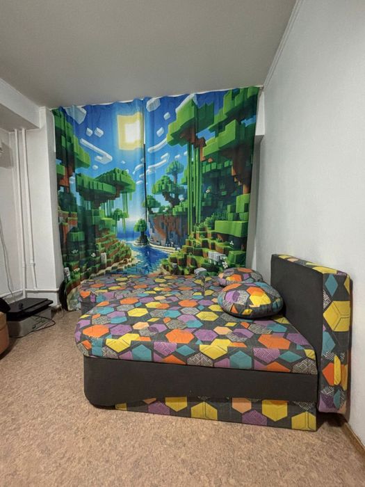 Комнатые диваны подойдут как для детской так для зала