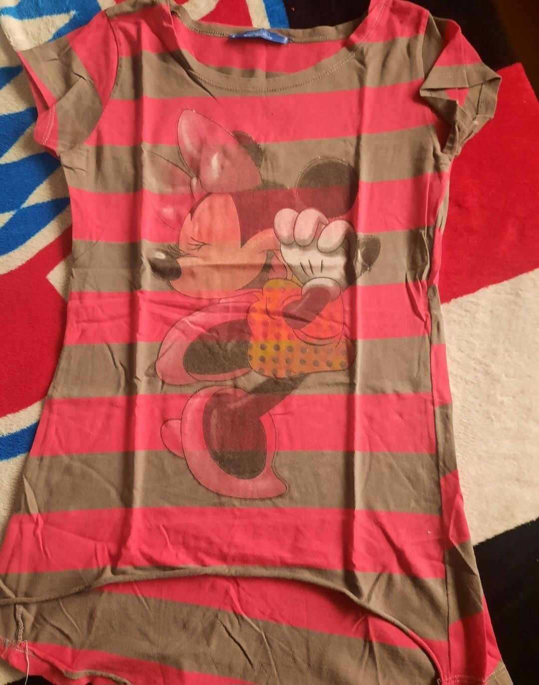 Tricouri cu MINNIE MOUSE