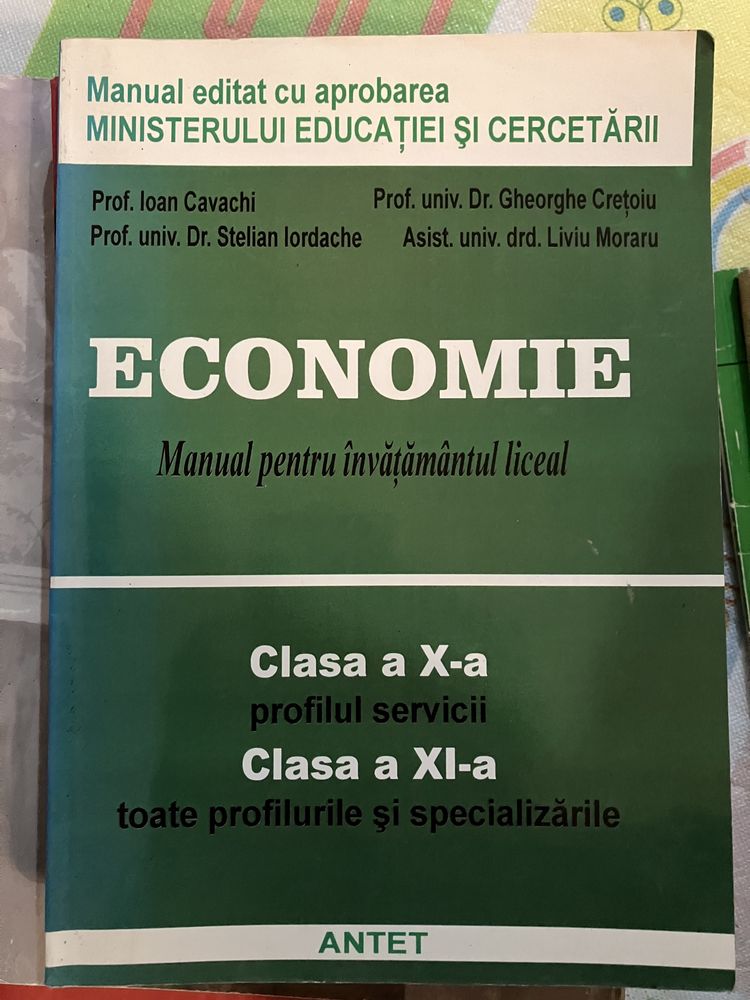 Manuale si carti scolare anii 1990 si 2000