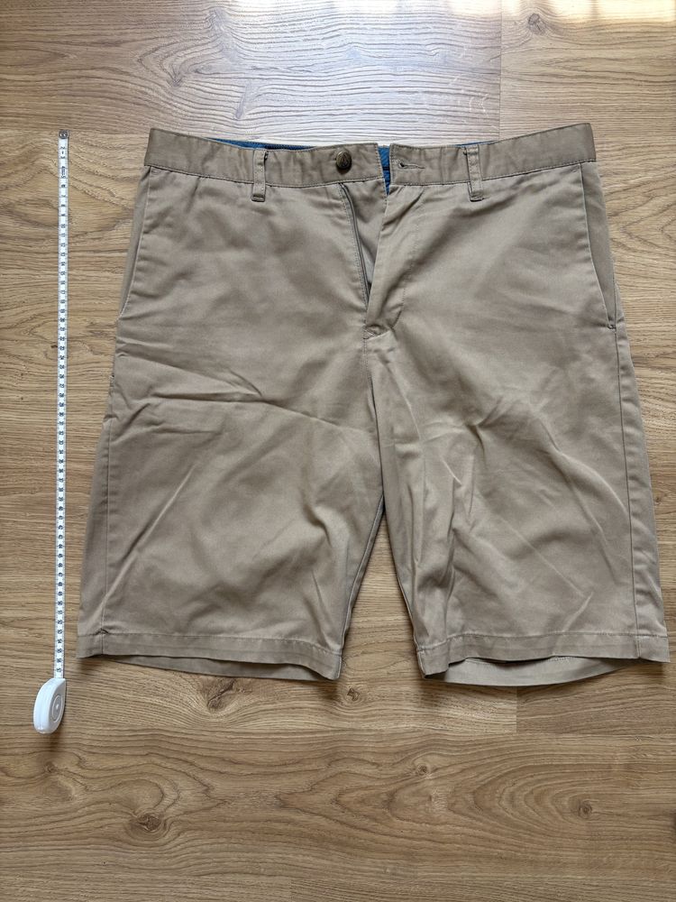 Тениски и панталони US Polo Assn, Gap, Volcom