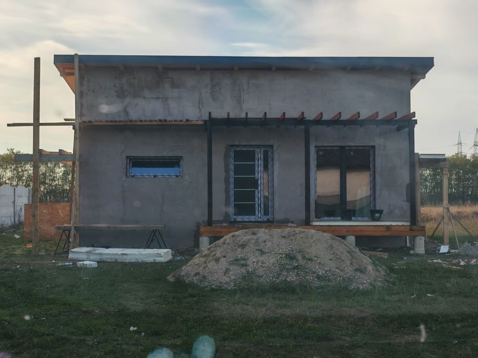 Casa de vanzare pe parter