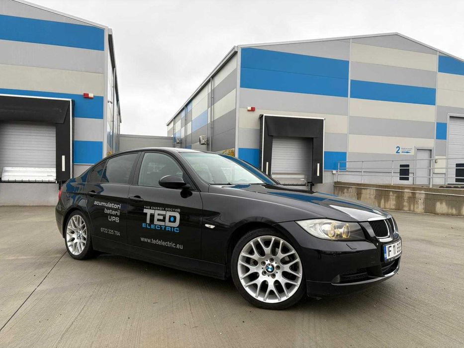 BMW Seria 3 320D E90 - Full Intretinut - Trapa/Xenon/Scaune Piele