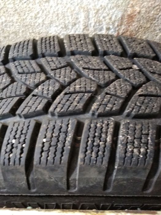 Гуми зимни с джанти 4 броя.
