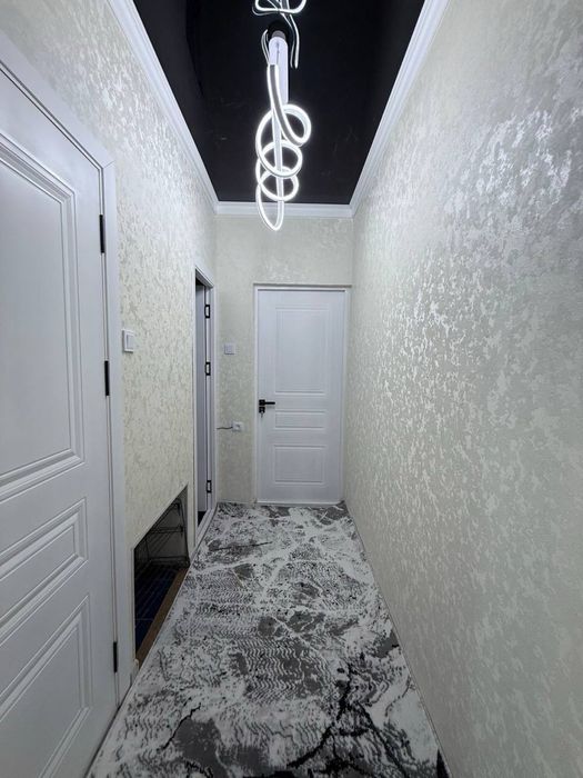 2ком/2этаж/4этажка евро Зеркалка. Фархадский рынок