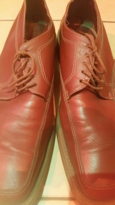 Pantofi din piele