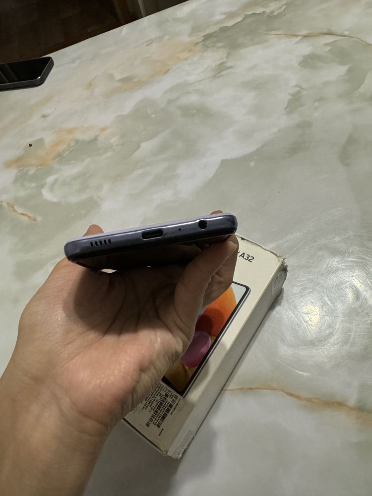 Продам Galaxy A32 ,фиолетовый