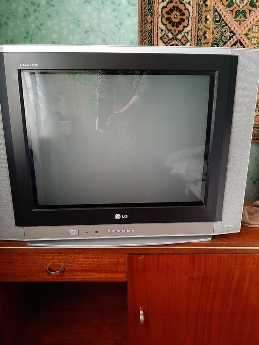 Цветной телевизор