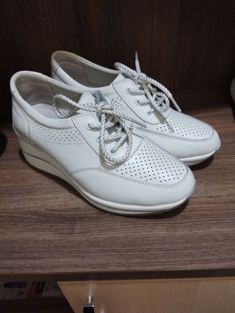 Дамски обувки естествена кожа Тенденз 37номер