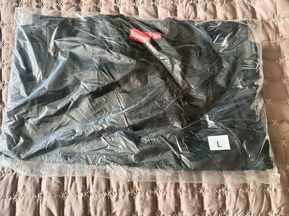 Supreme Cutout Logo Crewneck блуза Black размер L нова и оригинална
