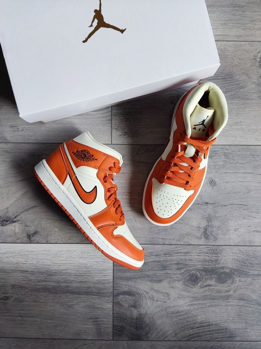 Air Jordan 1 Mid Sport Spice