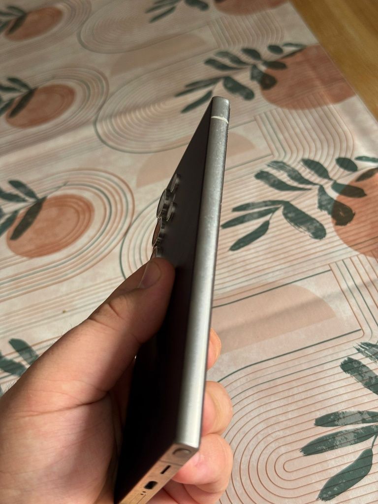 Vand samsung s24 ultra in perfecta stare