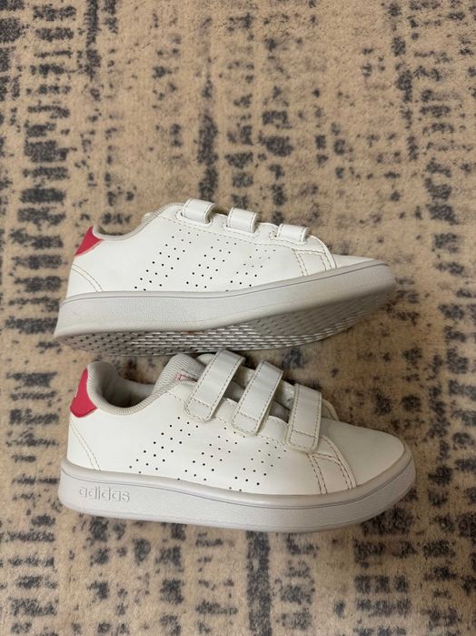 Adidasi Adidas marimea 28