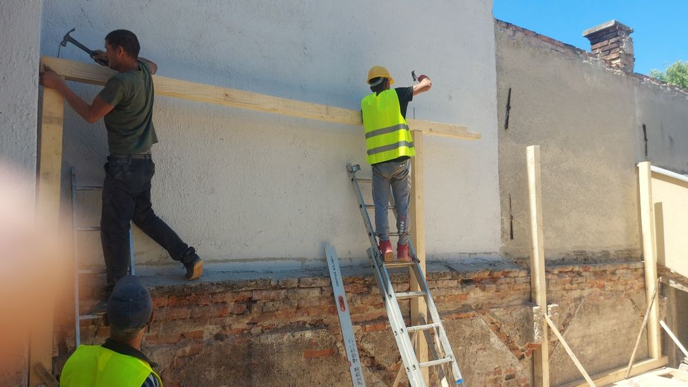 Reparatii acoperisuri și renovări dela ala ze