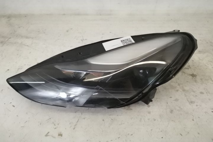 Ляв фар Оригинален Led Авариран Тесла / Tesla Model 3 [Оригинален LED