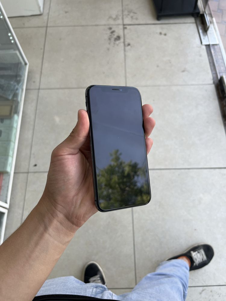 iPhone X ideal black