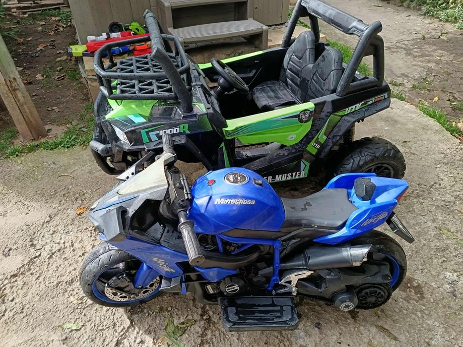 Mașinuță electrică și motocicletă electrică copii