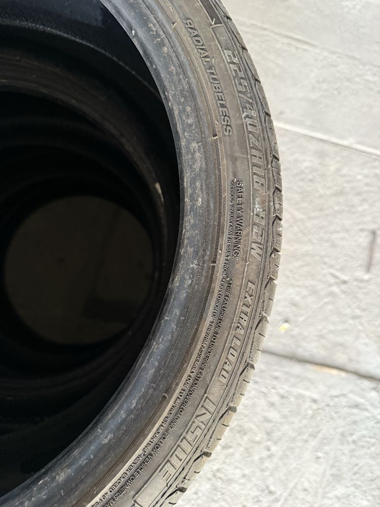 Гуми 225/40/18 Fronway