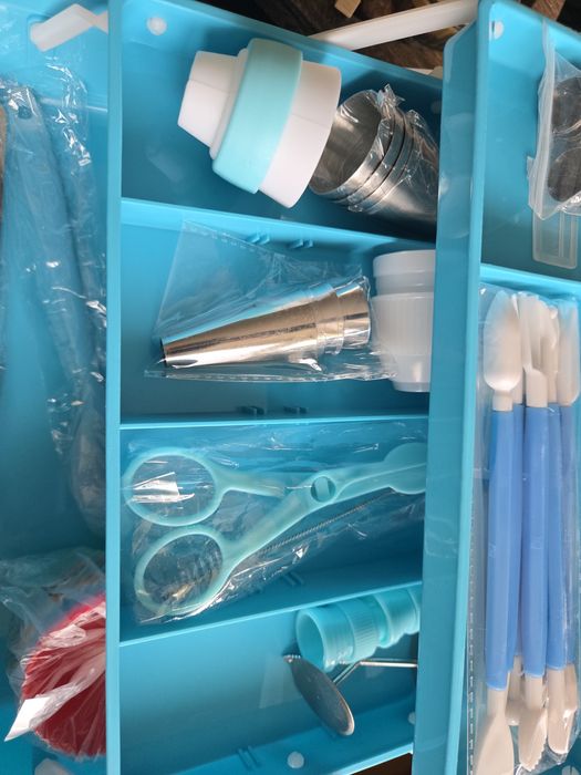 Комплект за декориране на сладкиши