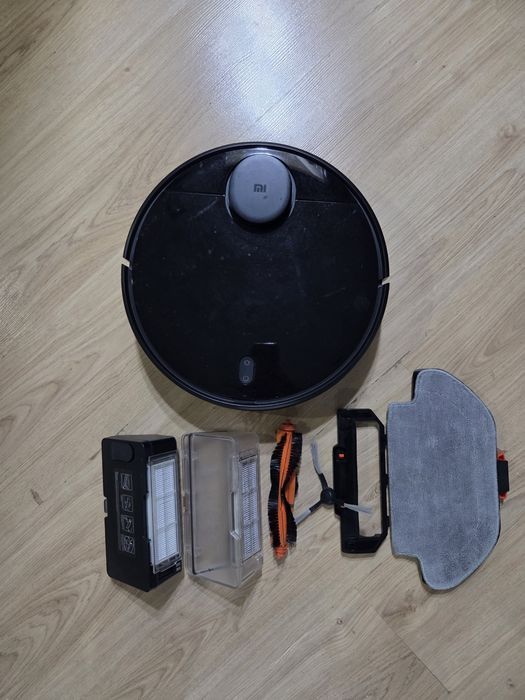 Продам робот-пылесос Xiaomi Mi Robot Vacuum Mop 2 Pro.