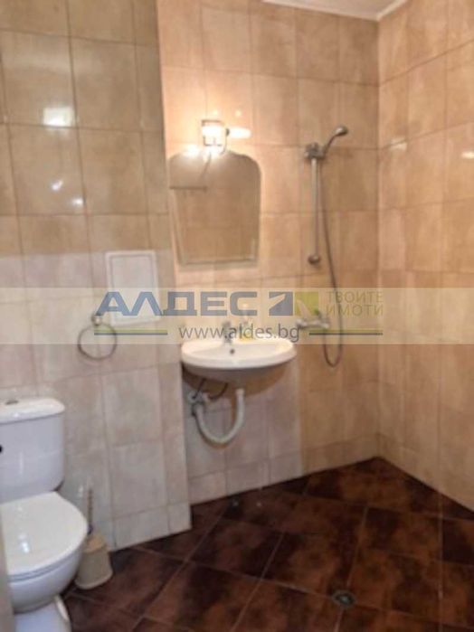 Дава се под наем Четиристаен апартамент в София, Стрелбище - 130 кв.м за 1000 € - Снимка #10