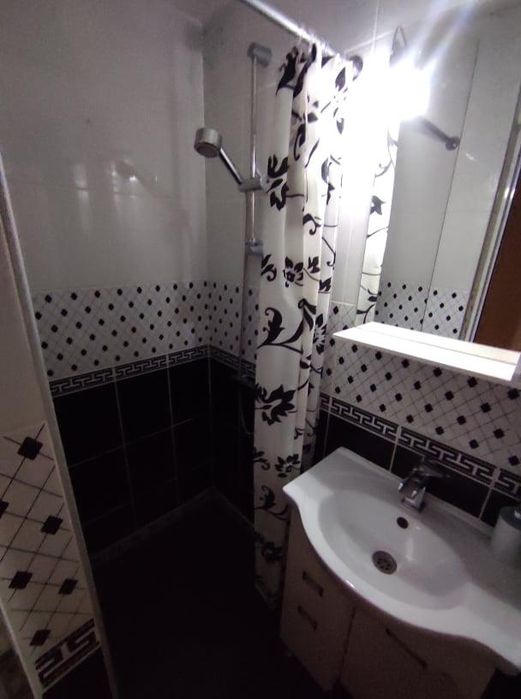 Едностаен апартамент, под наем, Център