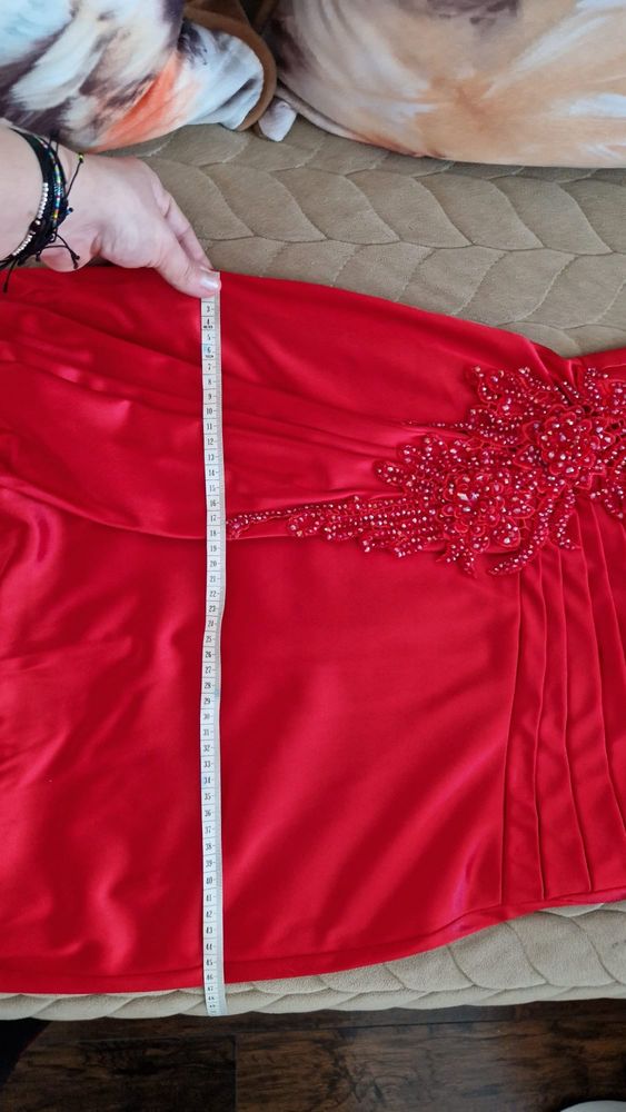 Rochie de ocazie roșie