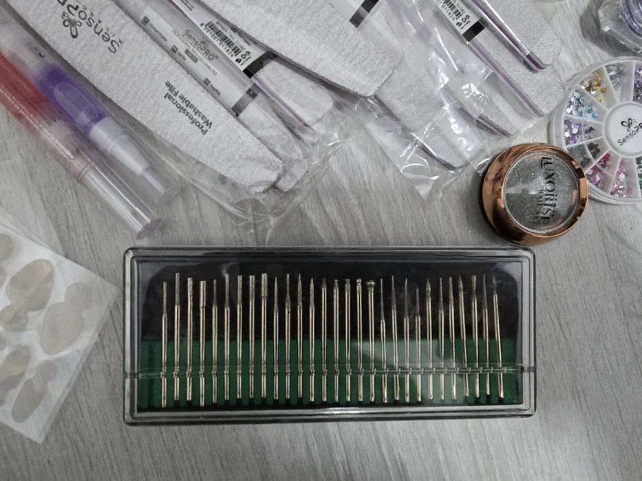 Vând tot ce se vede